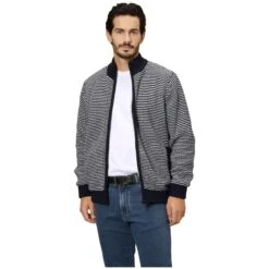 TrueMan Verkaufsgeschäft -TrueMan Verkaufsgeschäft server 8